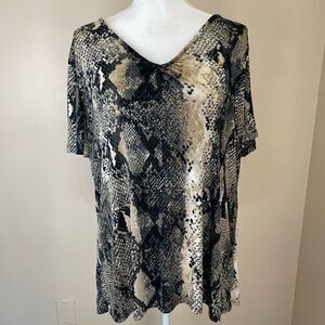 Jaclyn Smith| XLarge | snake print| stretch| Lightweight